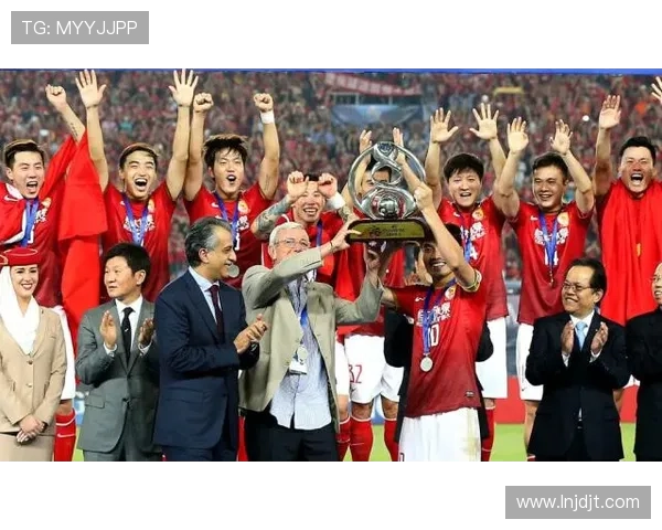 国足世预赛迎关键战新帅战术初显球迷期待重燃希望主场出线前景