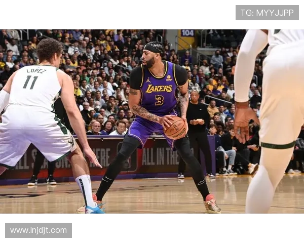 浓眉哥复出带领湖人迎战雄鹿 詹姆斯缺阵球队能否保持竞争力